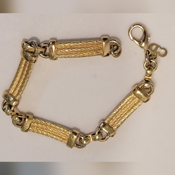 Christian Dior - Picture 3 of 6